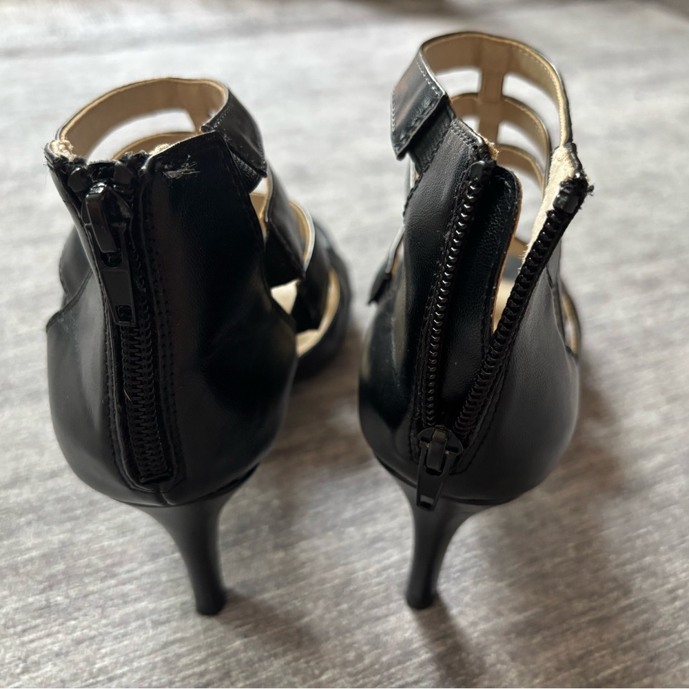 Life Stride Elegant Black Heels Size 8M - Picture 4 of 7